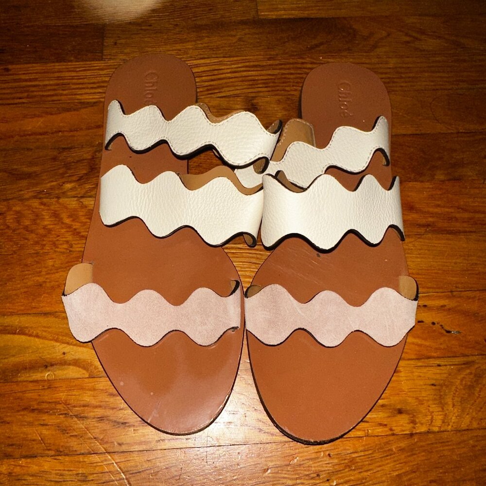 Chloe Flat Wave Scalloped Sandals 39